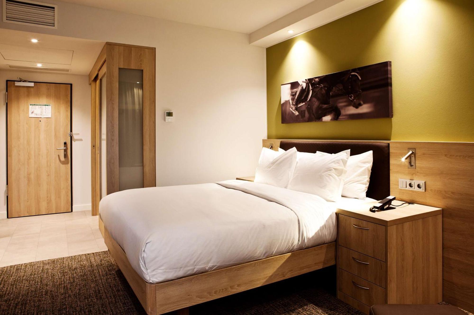 Готель Hampton By Hilton Aachen Tivoli Екстер'єр фото