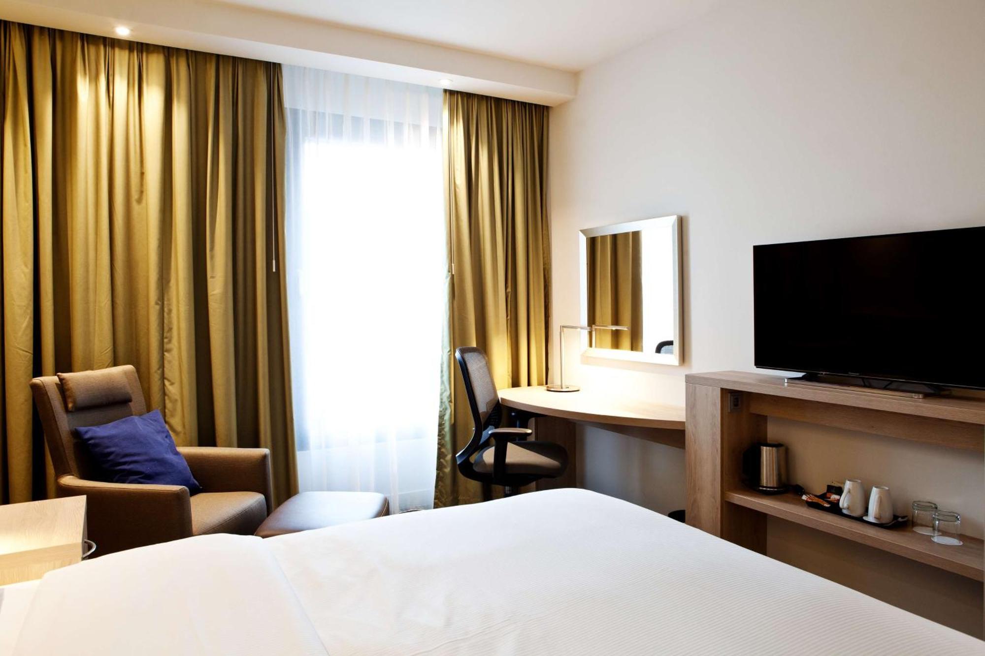 Готель Hampton By Hilton Aachen Tivoli Екстер'єр фото