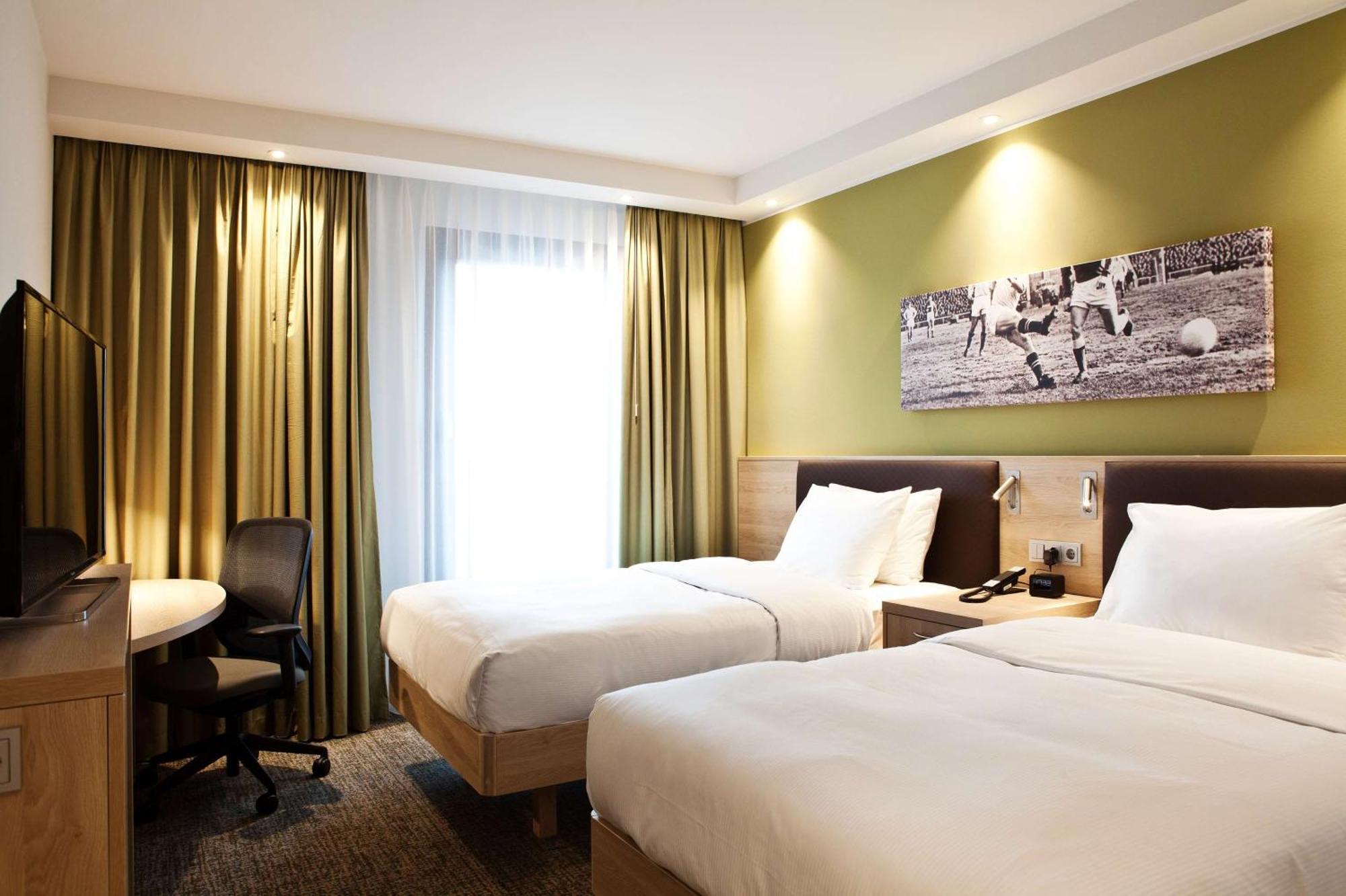 Готель Hampton By Hilton Aachen Tivoli Екстер'єр фото